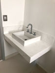 Imagen de Bacha de sobreponer cuadrada 41 cm c/mesa blanca Deca